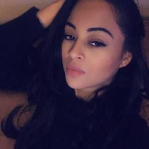 Meet your Posher, Laurie